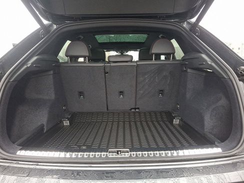 Certified 2025 Audi Q3 2.0T Premium Plus w/ Premium Plus Package image 30