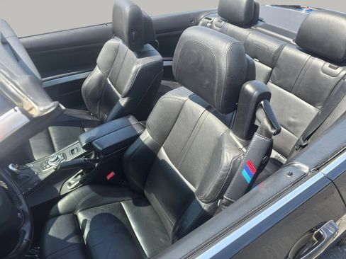 Used 2011 BMW M3 Convertible image 16