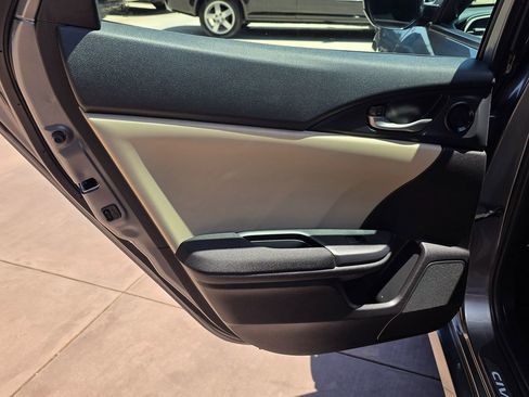 Used 2018 Honda Civic EX image 26