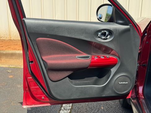 Used 2013 Nissan Juke SV w/ Sport Pkg AWD/4WD image 36
