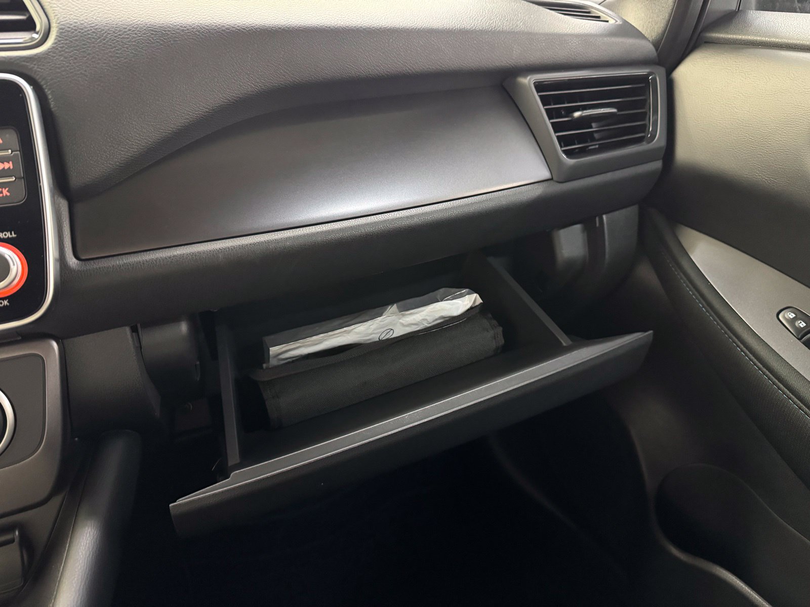 Certified 2023 Nissan Leaf S FWD image 33