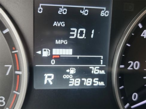 Certified 2024 Nissan Kicks S image 32