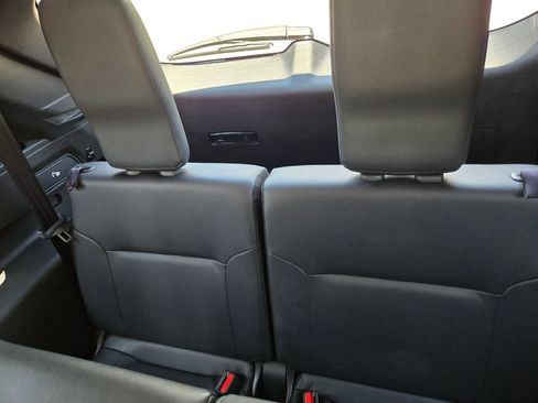 Used 2025 Mitsubishi Outlander SE AWD/4WD image 20