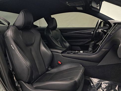 Used 2018 INFINITI Q60 Red Sport 400 image 25