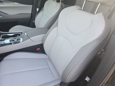 New 2027 INFINITI QX60 Luxe FWD image 15