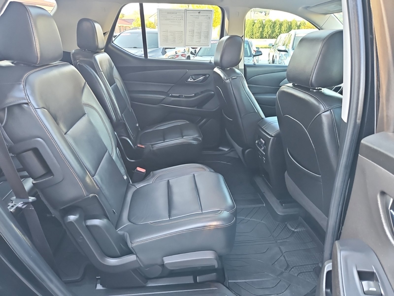 Used 2021 Chevrolet Traverse LT w/ LT Premium Package FWD image 21