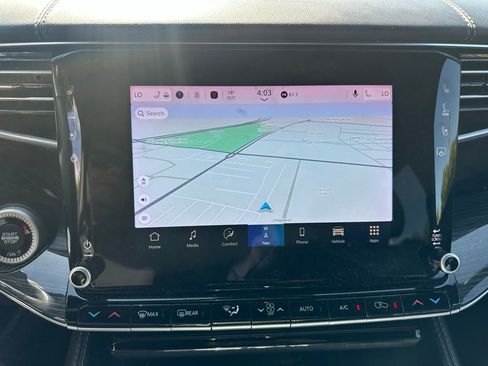 Used 2022 Jeep Wagoneer Series II w/ Premium Group I AWD/4WD image 14