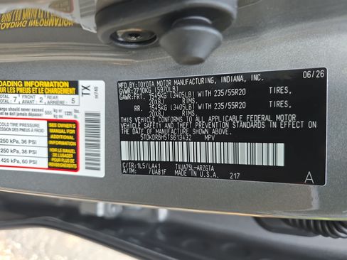 New 2026 Toyota Highlander Platinum AWD/4WD image 38