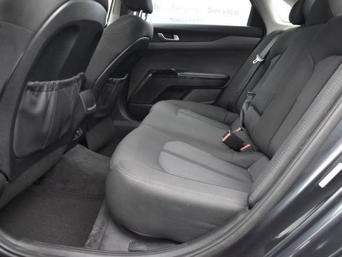 Used 2022 Kia K5 LXS FWD image 8