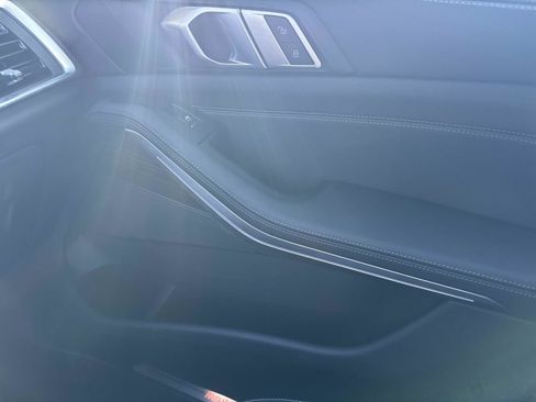 Used 2025 BMW X5 xDrive50e w/ Parking Assistance Package image 21