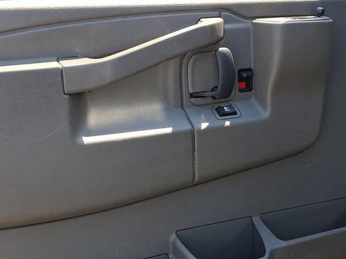 Used 2023 GMC Savana 2500 Extended w/ Driver Convenience Package RWD image 22