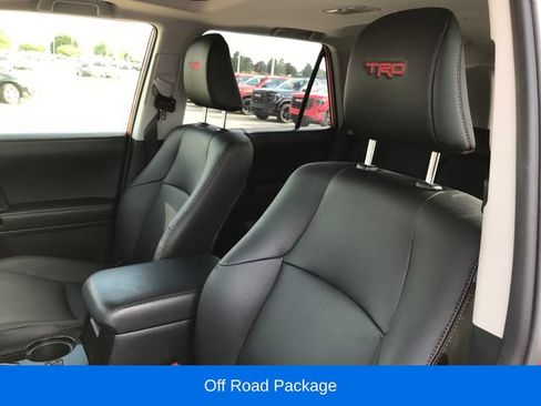 Used 2024 Toyota 4Runner TRD Off-Road Premium w/ Off Road Premium Plus Package AWD/4WD image 4