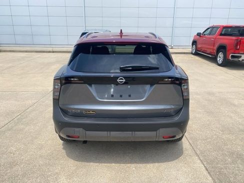 New 2025 Nissan Kicks SV w/ SV Premium Package image 5