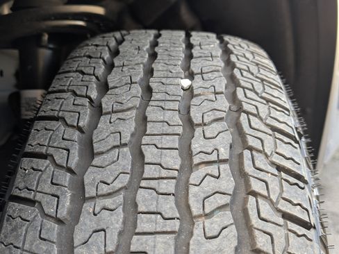 Used 2025 Chevrolet Traverse Z71 w/ Driver Confidence Package image 35