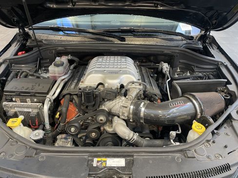 Used 2018 Jeep Grand Cherokee Trackhawk AWD/4WD image 42
