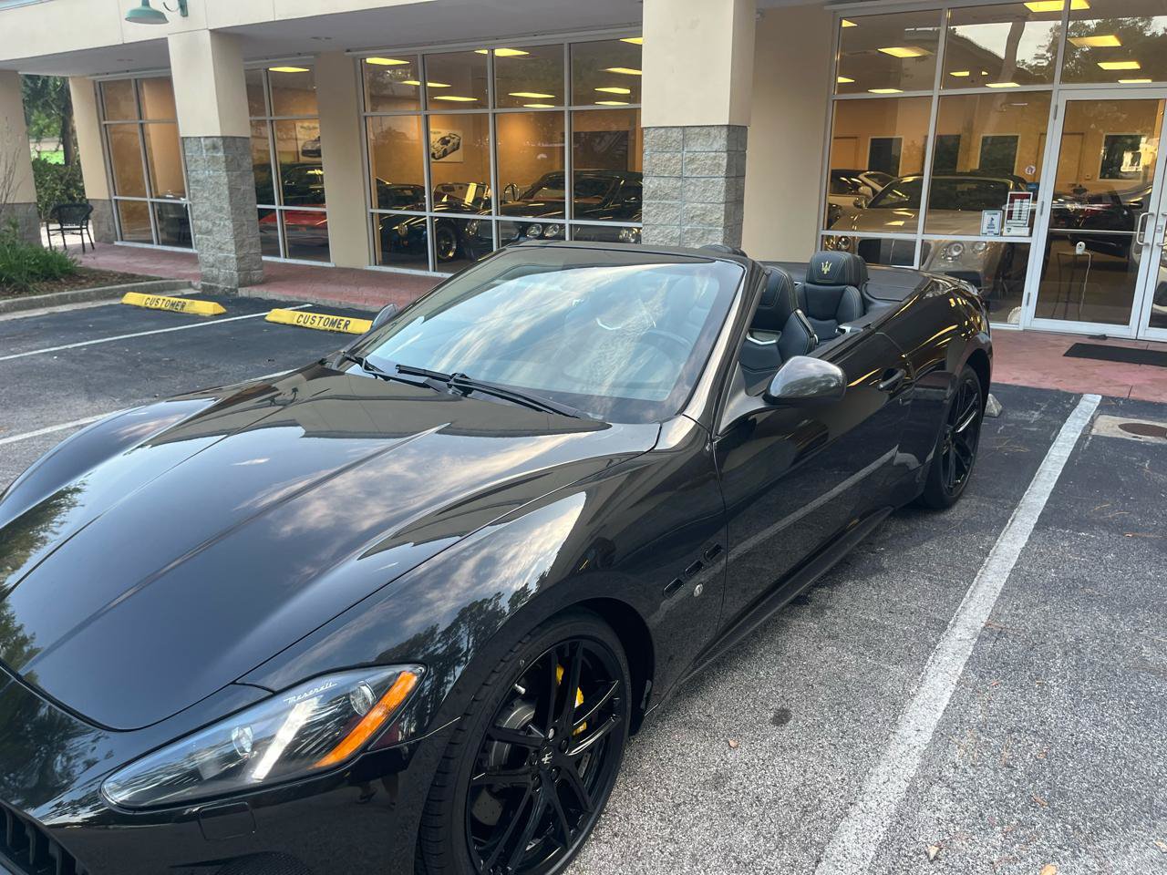 Used 2018 Maserati GranTurismo Sport RWD image 12