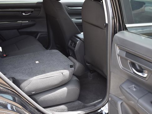 Used 2025 Honda CR-V LX image 17