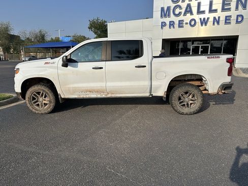 Used 2022 Chevrolet Silverado 1500 Custom Trail Boss w/ LPO, Dark Essentials Package image 3