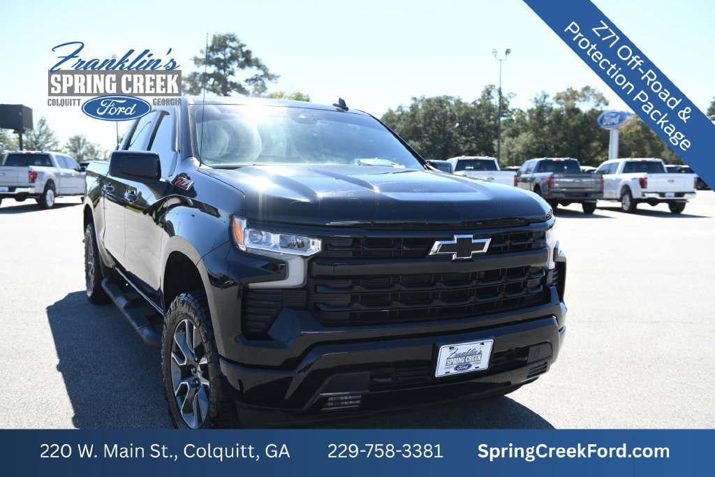 Used 2023 Chevrolet Silverado 1500 RST AWD/4WD image 3