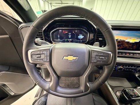 Used 2024 Chevrolet Silverado 1500 High Country w/ High Country Premium Package image 12