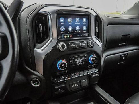 Used 2021 GMC Sierra 1500 SLT image 33