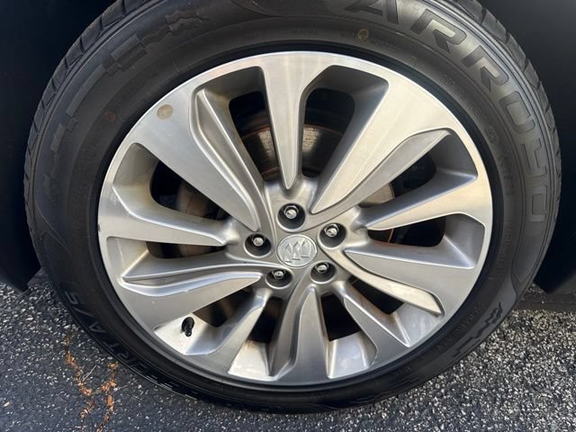 Used 2020 Buick Encore Preferred FWD image 4