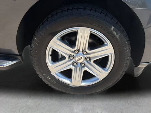 Used 2019 Ford Expedition XLT w/ Equipment Group 202A RWD image 9
