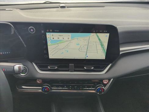 Used 2025 Chevrolet Equinox LT w/ Convenience Package II image 14