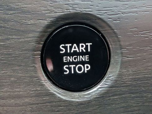 Used 2025 Nissan Murano SL image 16