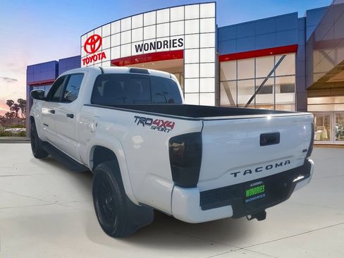 Used 2023 Toyota Tacoma TRD Sport image 3