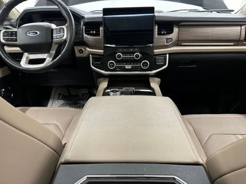 Used 2024 Ford Expedition Max Limited image 14