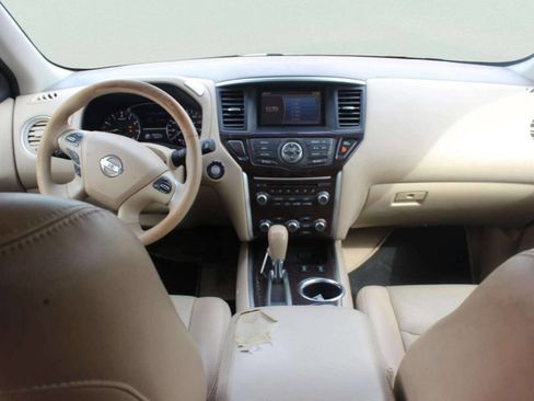 Used 2014 Nissan Pathfinder SL image 7