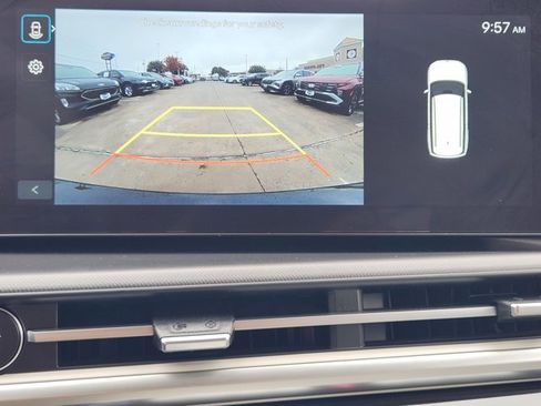 Used 2025 Hyundai Santa Fe SEL image 17