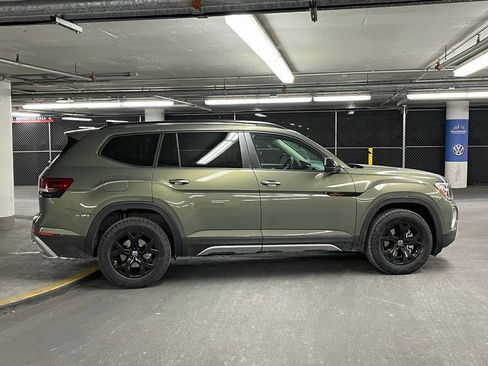 New 2026 Volkswagen Atlas Peak Edition image 42