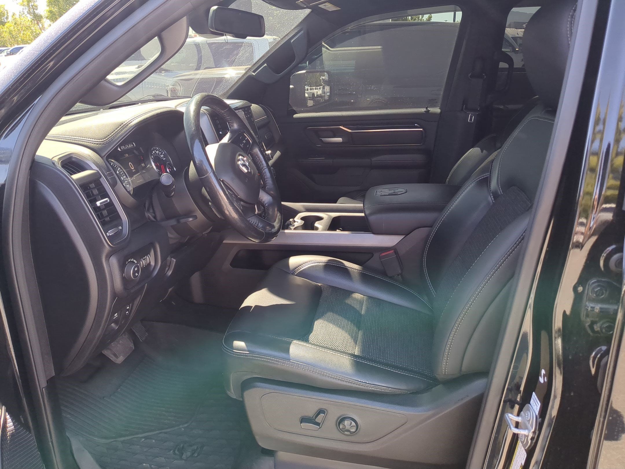 Used 2019 RAM 1500 Sport w/ Level 2 Equipment Group AWD/4WD image 17