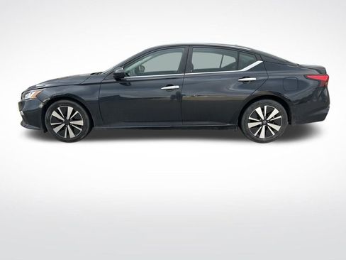 Used 2021 Nissan Altima 2.5 SV FWD image 12