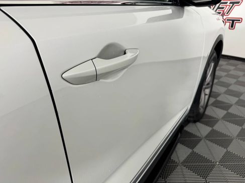 Used 2022 Acura MDX SH-AWD image 33