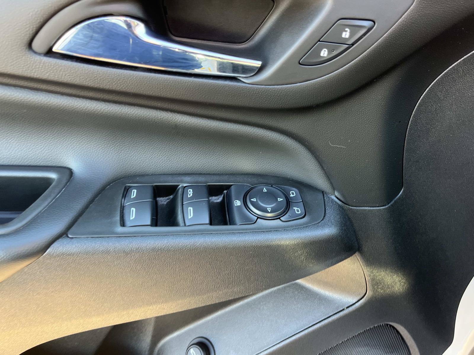 Used 2024 Chevrolet Equinox LT AWD/4WD image 27