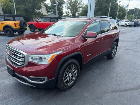 Used 2017 GMC Acadia SLT FWD image 16