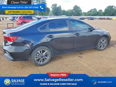 Used 2023 Kia Forte LXS FWD image 4