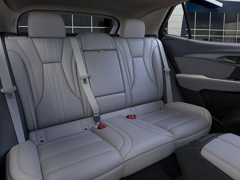 New 2026 Buick Envision Avenir image 17