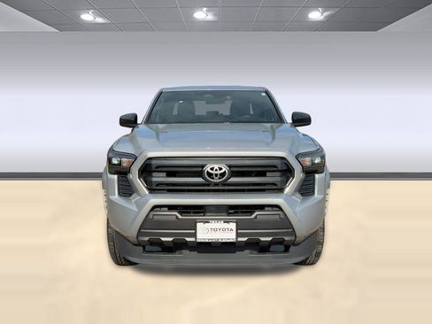 Used 2024 Toyota Tacoma SR image 5