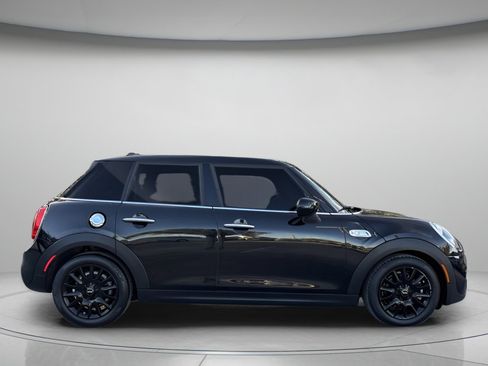 Used 2020 MINI Cooper S image 2