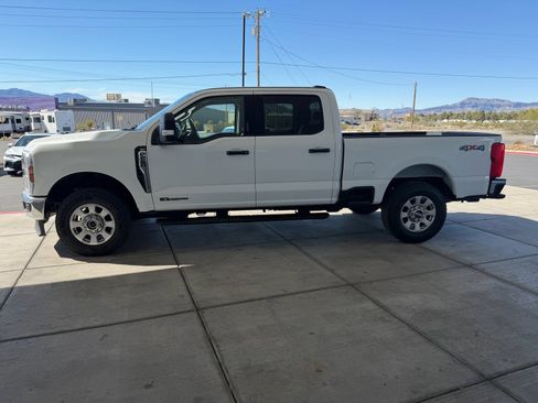 Used 2024 Ford F250 XLT image 6