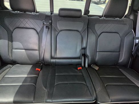 Used 2025 RAM 1500 Limited w/ Off Road Group AWD/4WD image 30