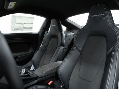 New 2026 Porsche 911 GT3 image 5