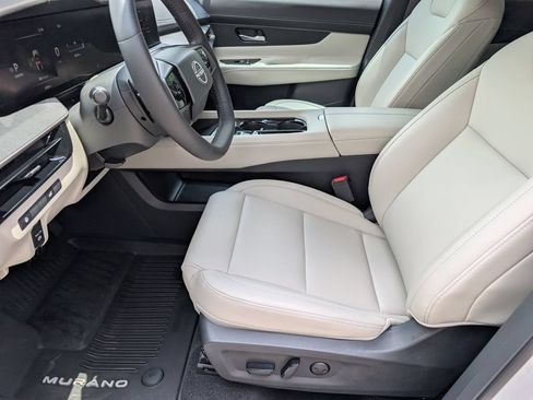 Used 2025 Nissan Murano SV FWD image 22