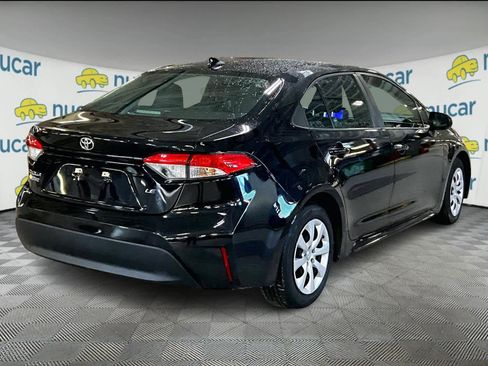 Used 2023 Toyota Corolla LE image 4