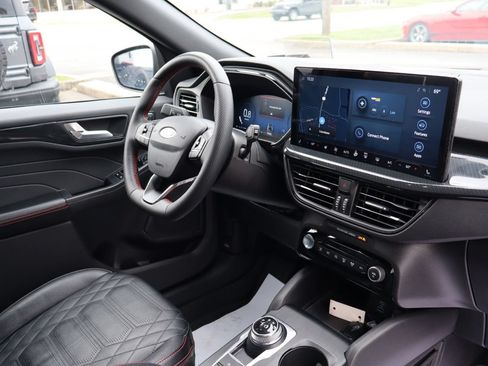 Used 2023 Ford Escape ST-Line Elite AWD/4WD image 35
