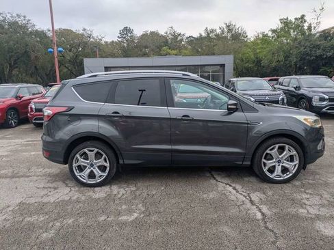 Used 2018 Ford Escape Titanium image 2